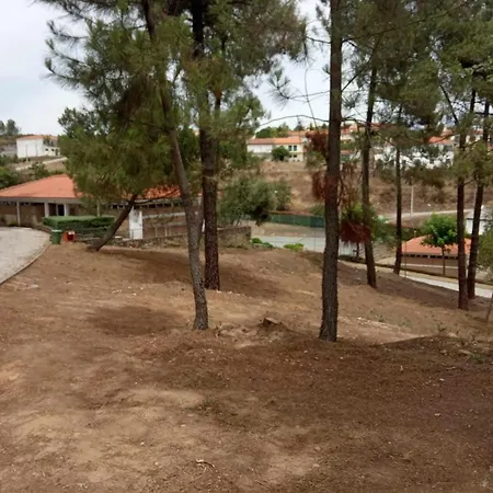 Parque De Campismo Da Barragem Do Vilar * Moimenta da Beira