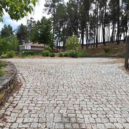 Parque De Campismo Da Barragem Do Vilar *