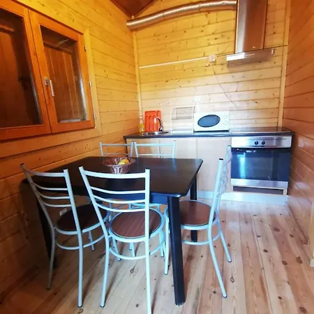 Parque De Campismo Da Barragem Do Vilar Hotel *