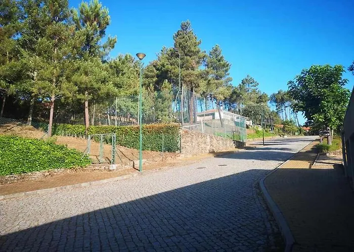 Hotel Parque De Campismo Da Barragem Do Vilar