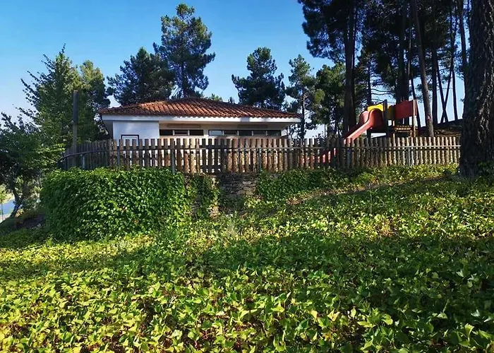 Parque De Campismo Da Barragem Do Vilar Hotel