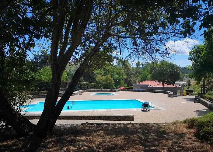 Hotel Parque De Campismo Da Barragem Do Vilar *