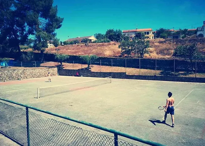 Hotel Parque De Campismo Da Barragem Do Vilar