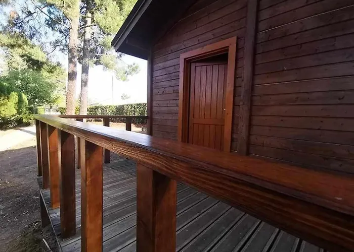 Parque De Campismo Da Barragem Do Vilar