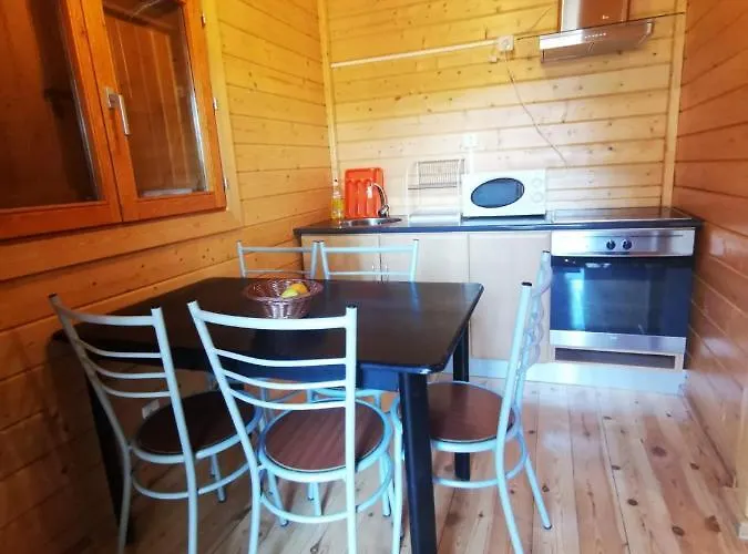 Parque De Campismo Da Barragem Do Vilar 호텔 *